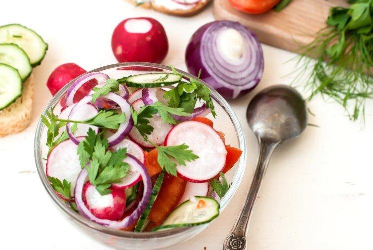 20 легких и вкусных салатов из редьки
